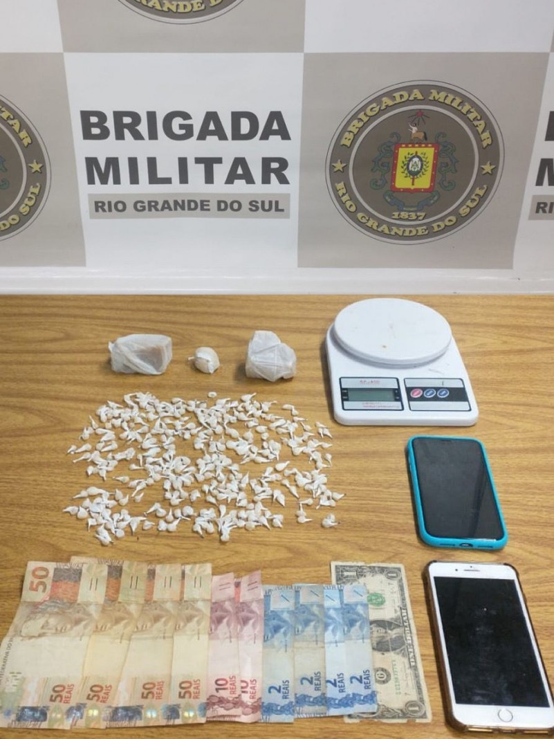 Entorpecentes apreendidos em Canoas durante operação