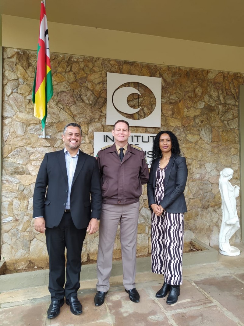 Cel Ailton e professores