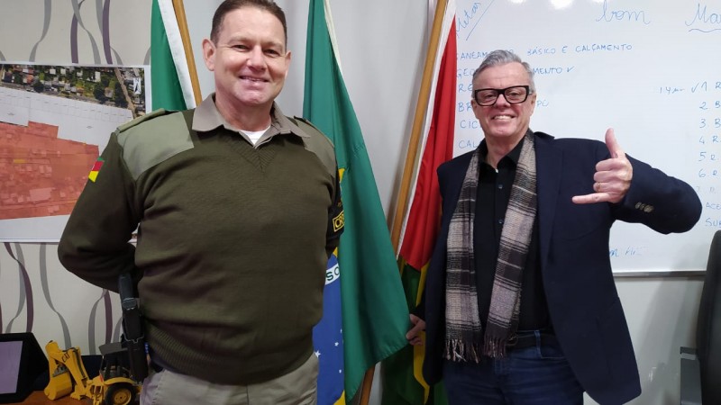 Comandante e Prefeito de Portão