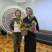 Policial Militar  - Capitã e Rita