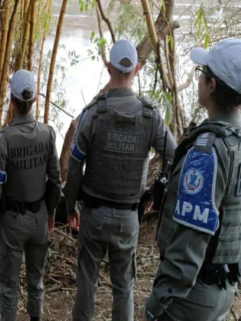 7&ordm; BPM apreende estrangeiras &agrave;s margens do Rio Uruguai na fronteira com Argentina durante Opera&ccedil;&atilde;o H&oacute;rus