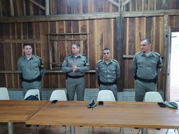 reunião com oficiais VRS