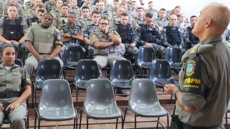 COMANDO DO 25° BPM REALIZA ENCONTRO COM EFETIVO (13)