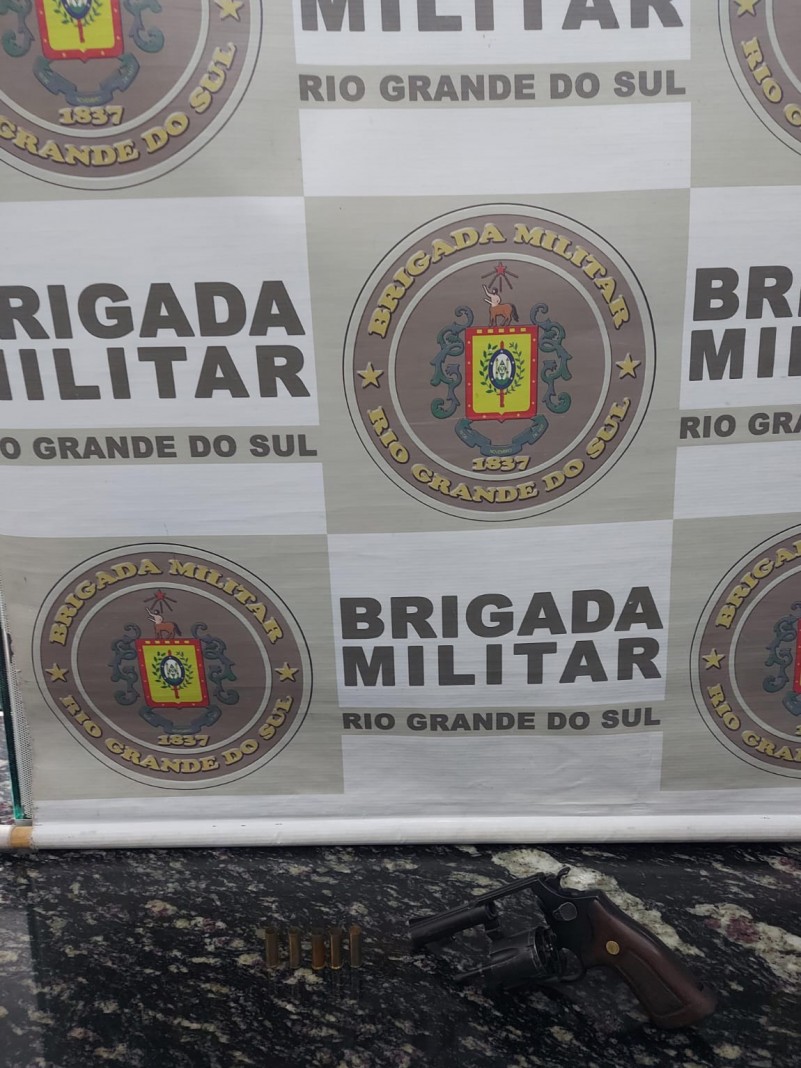Arma de fogo apreendida pela BM