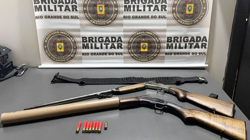 Duas espingardas, calibre 36, apreendidas na Localidade de Lajeado Grande