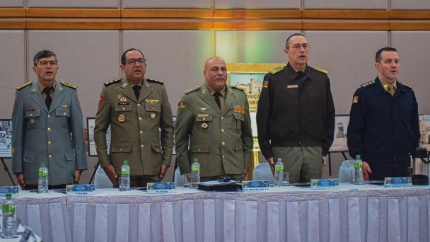 Mesa de autoridades do 3 Congresso Internacional da Brigada Militar
