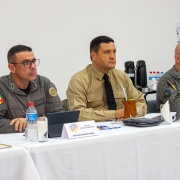 Da esquerda para a direita, aparecem o Subcomandante-Geral, coronel PM Jorge Dirceu Abreu Silva Filho, o Comandante-Geral, coronel PM Luigi Gustavo Soares Pereira, o Chefe do Estado-Maior, coronel PM &Aacute;lvaro Martinelli.