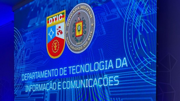 37 Anos DTIC